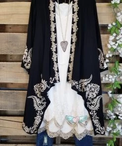 Andree By Unit What's New AHB EXCLUSIVE: Rise Of Romance Cardigan - Black