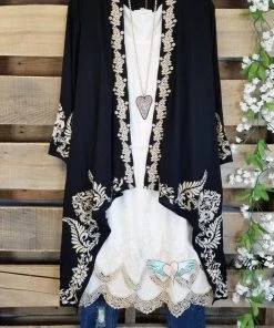 Andree By Unit What's New AHB EXCLUSIVE: Rise Of Romance Cardigan - Black