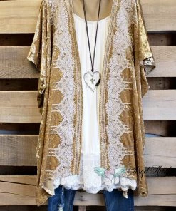 Andree By Unit What's New AHB EXCLUSIVE: Velvet Dream Kimono - Gold