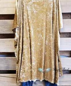 Andree By Unit What's New AHB EXCLUSIVE: Velvet Dream Kimono - Gold