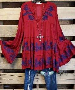 A&A What's New AHB EXCLUSIVE: In The Night Embroidered Tunic - Burgundy