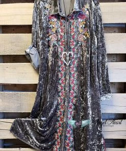 Andree By Unit What's New AHB EXCLUSIVE: Long Crushed Velvet Plaid Back Duster/Dress