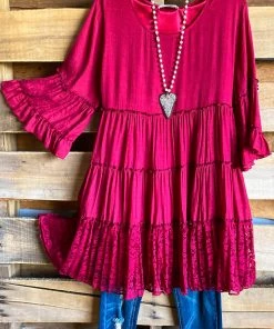 Sassybling AHB EXCLUSIVE: Like A Dream To Me Tunic - Crimson What's New