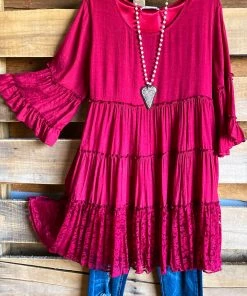 Sassybling AHB EXCLUSIVE: Like A Dream To Me Tunic - Crimson What's New