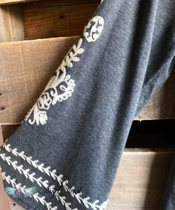 Asha AHB EXCLUSIVE: Opening Up My Heart Tunic - Grey