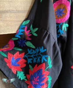 A&A What's New AHB EXCLUSIVE: Endless Romance Tunic - Black