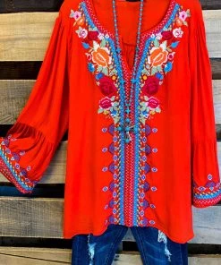 Andree By Unit AHB EXCLUSIVE: Give Me A Little Time Top - Red