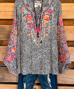 Andree A Time To Think Top - Ivory Black - SALE