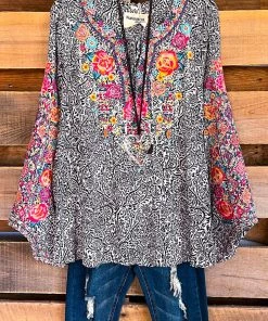 Andree A Time To Think Top - Ivory Black - SALE