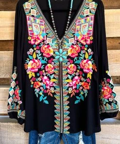 Andree Obtaining Greatness Blouse - Black What's New