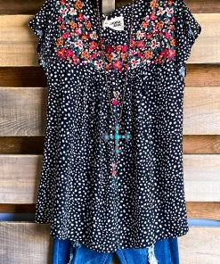 Andree AHB EXCLUSIVE: Against The Wind Top - Black - SALE