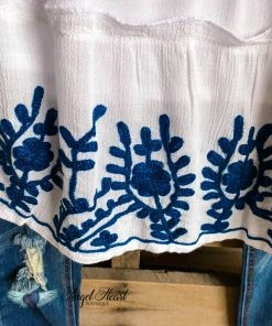 A&A What's New AHB EXCLUSIVE: Temperature Rising Tunic - White