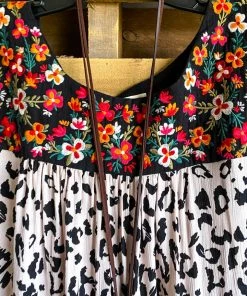 Andree AHB EXCLUSIVE: Late Night Spring Top - Mocha/Black What's New