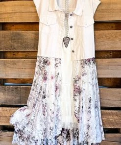 Origami AHB EXCLUSIVE: Run To You Vest - Ivory/Floral What's New