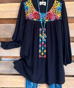 Andree Illustration Of The Beloved Dress -Black