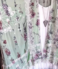 Origami AHB EXCLUSIVE: Something Good Is Coming Cardigan - Mint/Floral