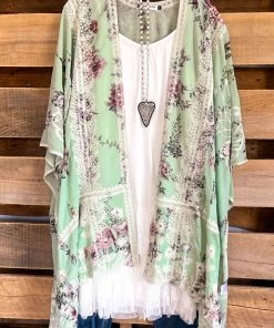 Origami AHB EXCLUSIVE: Something Good Is Coming Cardigan - Mint/Floral