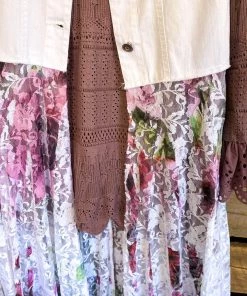 Origami AHB EXCLUSIVE: Run To You Vest - Ivory/Rose What's New