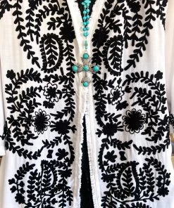 A&A What's New AHB EXCLUSIVE: Beauty Within Cardigan - White/Black