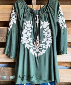 A&A What's New AHB EXCLUSIVE: Smile With Me Top - Olive