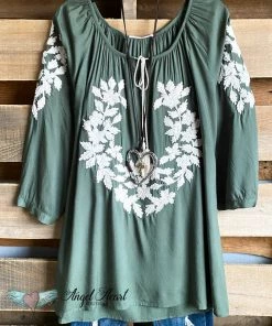 A&A What's New AHB EXCLUSIVE: Smile With Me Top - Olive