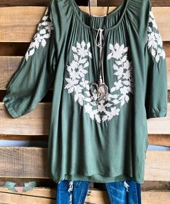 A&A What's New AHB EXCLUSIVE: Smile With Me Top - Olive