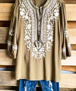 Andree By Unit AHB EXCLUSIVE: Couldn't Love You More Top - Light Olive/Ivory - SALE