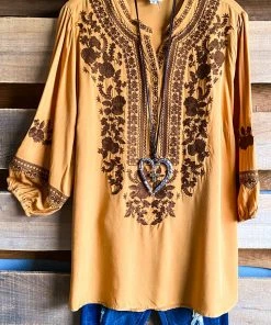 Andree By Unit AHB EXCLUSIVE: Couldn't Love You More Top - Mustard/Mocha What's New