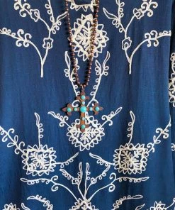 A&A AHB EXCLUSIVE: Beauty Bloom Top - Navy What's New