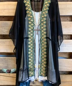 Kareena's Trends AHB EXCLUSIVE: ALL THAT YOU EVER DREAMED KIMONO - Black