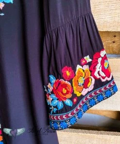 Andree AHB EXCLUSIVE: Waltzing Wonder Top - Black What's New