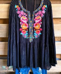 Andree Daily Duties Tunic - Black What's New