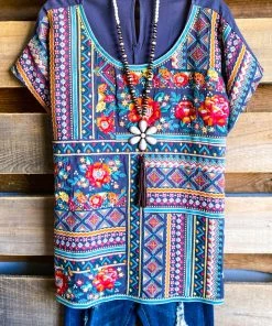 Your Fashion Wholesale What's New Flower Power Necklace - Ivory