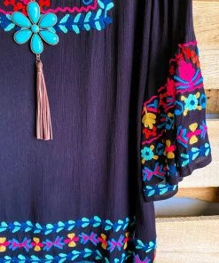 A&A What's New AHB EXCLUSIVE: The Next Look Tunic - Black