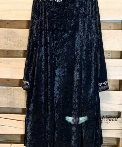 Andree By Unit AHB EXCLUSIVE: Long Velvet Embroidery Cardigan - Black