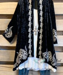 Andree By Unit AHB EXCLUSIVE: Crushed Velvet Embroidered Cardigan - Black