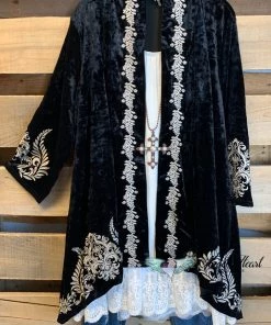 Andree By Unit AHB EXCLUSIVE: Crushed Velvet Embroidered Cardigan - Black