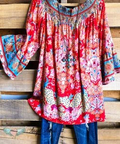 A&A What's New AHB EXCLUSIVE: In Her Mind Top - Red/pink