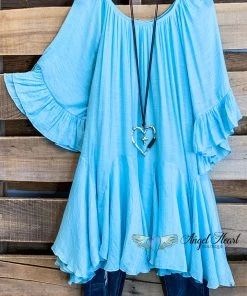 Sassybling What's New AHB EXCLUSIVE: The It Girl Oversized Loose Fitting Tunic - Light Blue