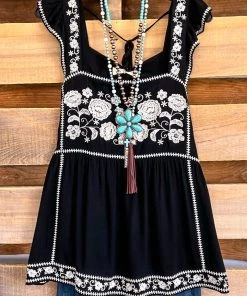 Andree What's New Appreciation Vibes Top - Black