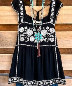 Andree What's New Appreciation Vibes Top - Black