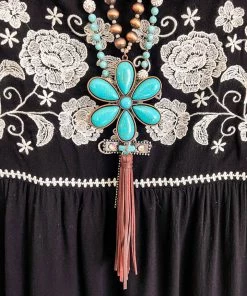 Andree What's New Appreciation Vibes Top - Black