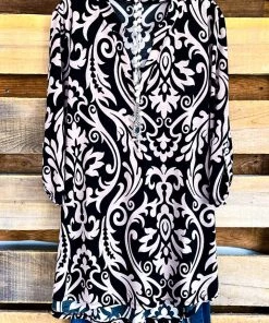 Sassy Look Delightful Day Top - Black - SALE