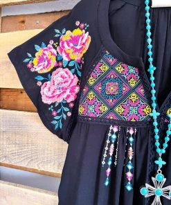 Andree Noon Time Tea Blouse - Black