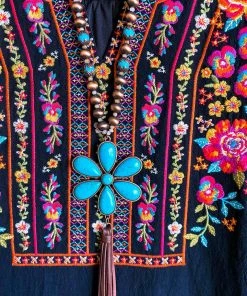 Andree AHB EXCLUSIVE: In The Garden Tunic - Black What's New