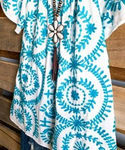 A&A AHB EXCLUSIVE: One Wish Top - White/Turquoise What's New