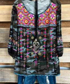 Andree Sticking Together Top - Camo What's New