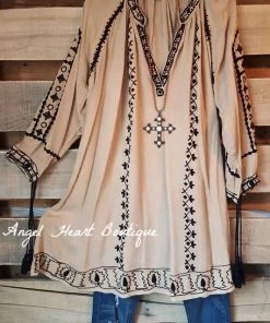 Asha AHB EXCLUSIVE - All In The Details Dress - Mocha